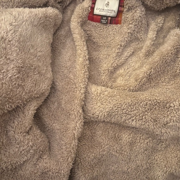 Legendary Whitetails Red Plaid Hooded Snap Down Shirt Jacket - Picture 9 of 17